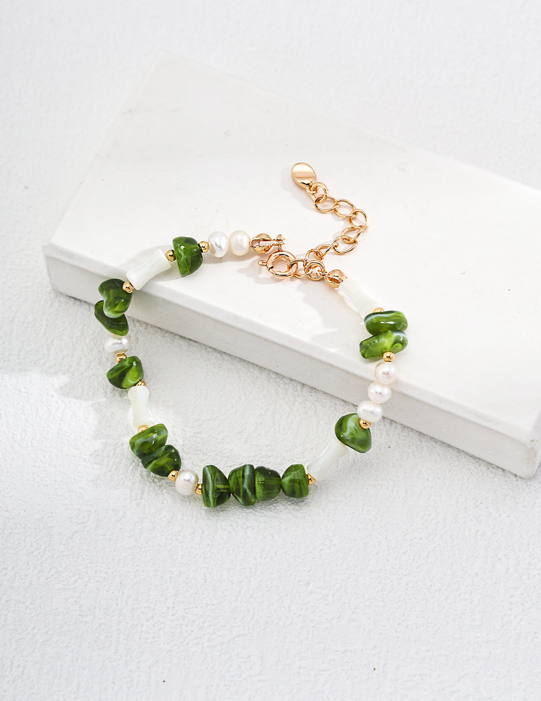 Green Gemstone & Freshwater Pearl Bracelet